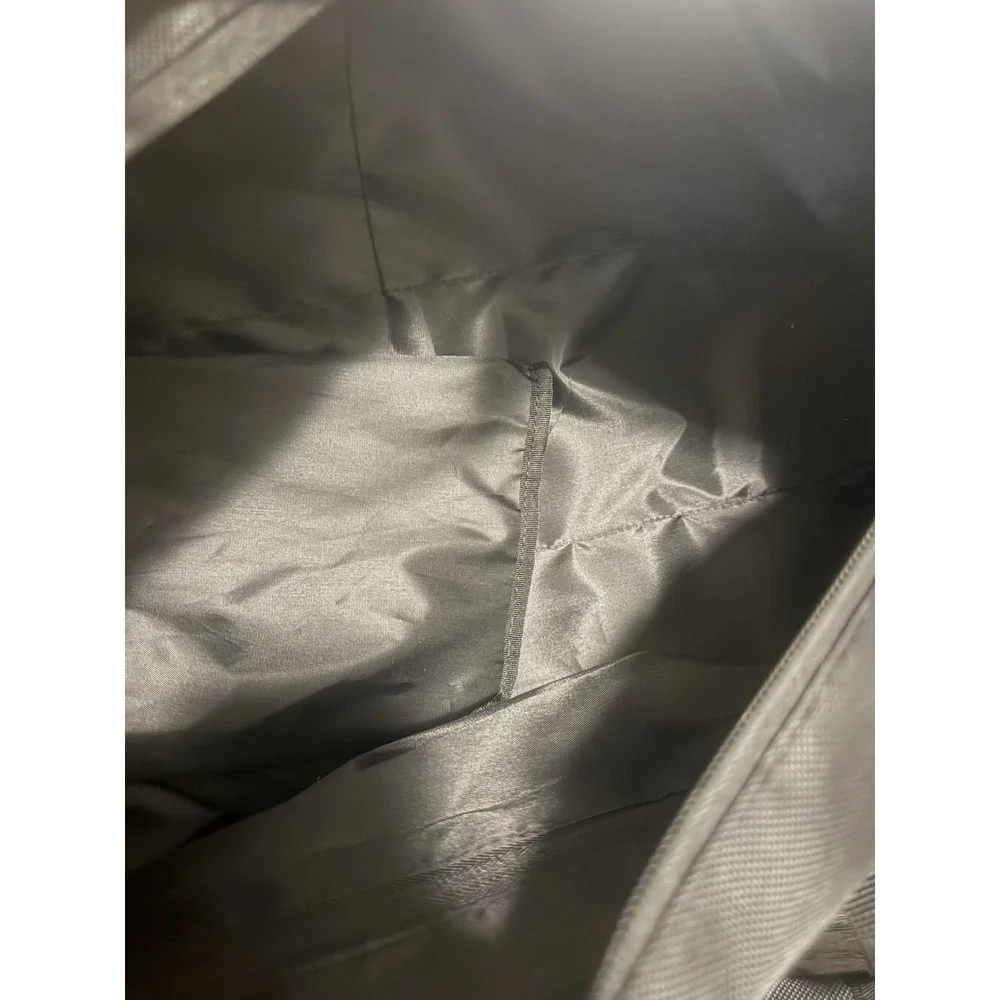 Shokz drawstring tote